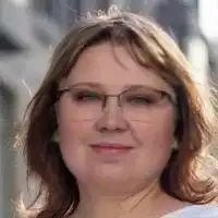 Симонова Любовь